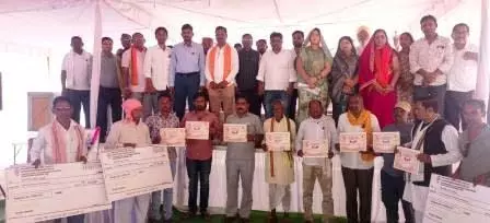 सरकार ने किसानों के हर वादा पूरा किया: विधायक रोहित साहू सरकार ने किसानों के हर वादा पूरा किया: विधायक रोहित साहू