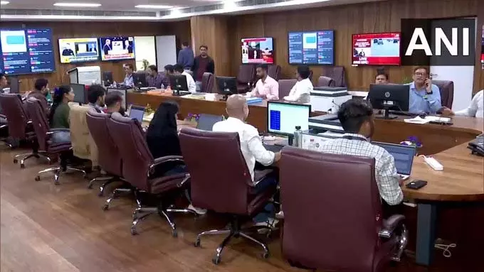 एयरस्पेस पाबंदियों के बीच 24x7 यात्री सहायता कंट्रोल रूम शुरू एयरस्पेस पाबंदियों के बीच 24x7 यात्री सहायता कंट्रोल रूम शुरू