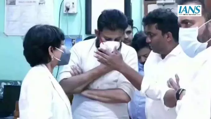 उपमुख्यमंत्री Pawan Kalyan ने वेटलापालेम ब्लास्ट पीड़ितों के परिजनों से की मुलाकात उपमुख्यमंत्री Pawan Kalyan ने वेटलापालेम ब्लास्ट पीड़ितों के परिजनों से की मुलाकात
