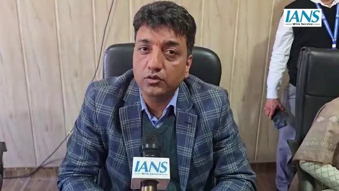 RTO: चारधाम यात्रा की तैयारियों पर बैठक, बाहरी वाहनों के लिए ग्रीन कार्ड अनिवार्य होगा RTO: चारधाम यात्रा की तैयारियों पर बैठक, बाहरी वाहनों के लिए ग्रीन कार्ड अनिवार्य होगा