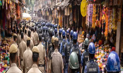 होली के मद्देनजर बिहार में हाई अलर्ट, राज्य में अतिरिक्त सुरक्षा बल तैनात होली के मद्देनजर बिहार में हाई अलर्ट, राज्य में अतिरिक्त सुरक्षा बल तैनात