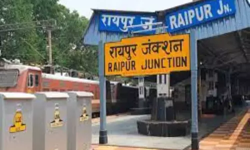 4 लोकल ट्रेनें रद्द, यात्रियों को असुविधा होने पर रेलवे ने जताया खेद 4 लोकल ट्रेनें रद्द, यात्रियों को असुविधा होने पर रेलवे ने जताया खेद