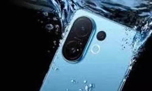 Smartphone Price Hike:  कई मॉडल्स की कीमत में होगी बढ़ोतरी, जानिए क्या है सच्चाई