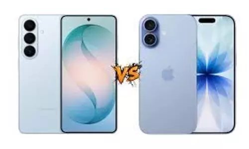 Galaxy S26 vs iPhone 17: कौन-सा एंट्री लेवल फ्लैगशिप फोन है आपके लिए बेस्ट? यहां जानें फुल कंपरेजिन Galaxy S26 vs iPhone 17: कौन-सा एंट्री लेवल फ्लैगशिप फोन है आपके लिए बेस्ट? यहां जानें फुल कंपरेजिन