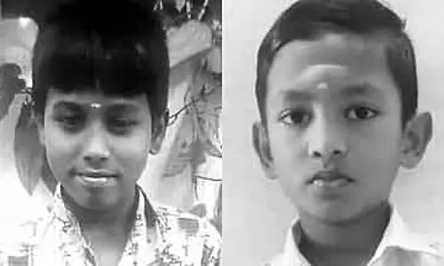 Tamil Nadu : अविनाशी के पास एक छोटे से तालाब में 2 लड़के डूब गए Tamil Nadu : अविनाशी के पास एक छोटे से तालाब में 2 लड़के डूब गए