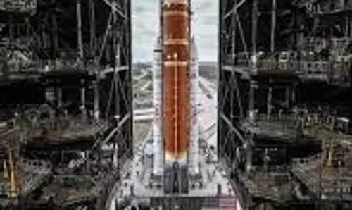 Science: फिर आगे खिसका नासा का आर्टेमिस मून मिशन Science: फिर आगे खिसका नासा का आर्टेमिस मून मिशन