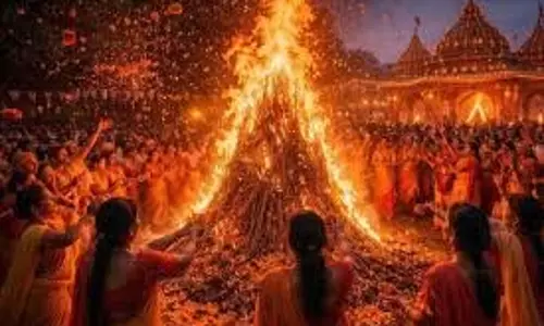 Holika Dahan 2026: होली पर भद्रा का खौफ क्यों? जानें कौन है शनिदेव की यह बहन, जिसकी वजह से नहीं होते शुभ काम