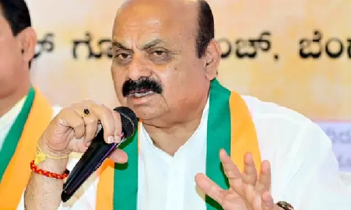 पूर्व CM बोम्मई: राज्य बजट के बाद कर्नाटक में CM की कुर्सी की लड़ाई तेज होगी पूर्व CM बोम्मई: राज्य बजट के बाद कर्नाटक में CM की कुर्सी की लड़ाई तेज होगी