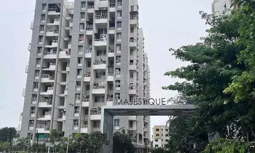 Pune : वाघोली में 20 साल की महिला ने 8वीं मंजिल से कूदकर जान दे दी Pune : वाघोली में 20 साल की महिला ने 8वीं मंजिल से कूदकर जान दे दी