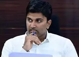 VMC कमिश्नर ने कहा, शहर को साफ रखना सबकी जिम्मेदारी VMC कमिश्नर ने कहा, शहर को साफ रखना सबकी जिम्मेदारी