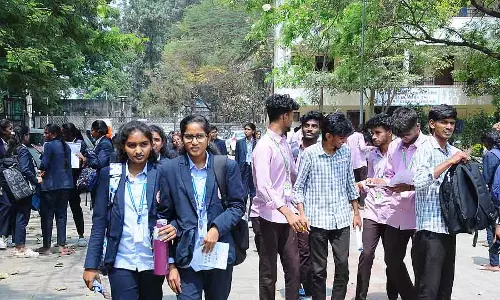 Tumkur: एक सेंटर से 369 स्टूडेंट्स गैरहाजिर रहे