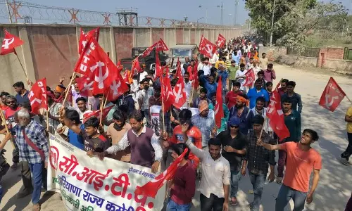 IOCL रिफाइनरी एडमिन ने मजदूरों की सैलरी को लेकर शक दूर किया