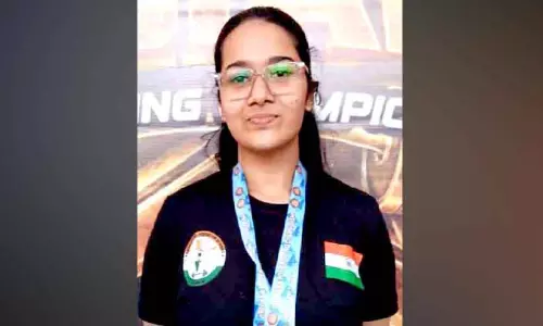 Kerala : अपर्णा ने भारत के लिए स्वर्ण पदक जीता Kerala : अपर्णा ने भारत के लिए स्वर्ण पदक जीता