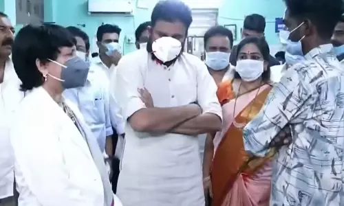 Andhra: डिप्टी सीएम पवन कल्याण ने वेतलापलेम विस्फोट पीड़ितों के परिवारों से मुलाकात की