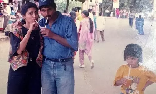 Pooja Hegde का इमोशनल पोस्ट, माता-पिता को सालगिरह की दी बधाई Pooja Hegde का इमोशनल पोस्ट, माता-पिता को सालगिरह की दी बधाई