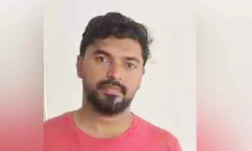 Kerala : 41 बोतल विदेशी शराब के साथ एक व्यक्ति गिरफ्तार Kerala : 41 बोतल विदेशी शराब के साथ एक व्यक्ति गिरफ्तार