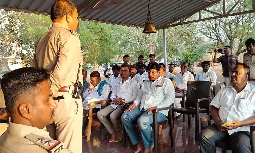 Muddebihal :  होली शांति से मनाने की सलाह दी