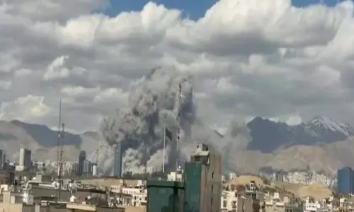 हाल ही में बढ़े तनाव के बाद Israel के राजनीतिक नेता ईरान के खिलाफ हमलों का समर्थन करने के लिए एकजुट हाल ही में बढ़े तनाव के बाद Israel के राजनीतिक नेता ईरान के खिलाफ हमलों का समर्थन करने के लिए एकजुट