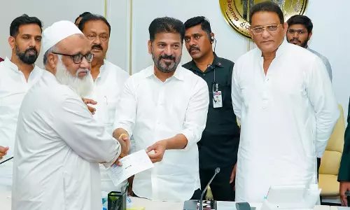तेलंगाना के CM रेवंत रेड्डी ने मदीना बस दुर्घटना के पीड़ितों के परिवारों को मदद का भरोसा दिया