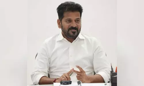 मिडिल ईस्ट में तनाव के बीच, CM रेवंत ने खाड़ी में तेलुगु लोगों के लिए सुरक्षा मांगी मिडिल ईस्ट में तनाव के बीच, CM रेवंत ने खाड़ी में तेलुगु लोगों के लिए सुरक्षा मांगी