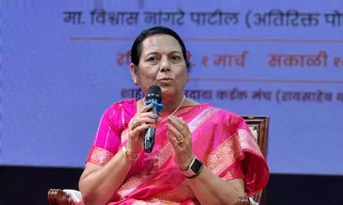 Deputy Speaker नीलम गोरहे: “युवा काबिल हैं, बिगड़े हुए नहीं” Deputy Speaker नीलम गोरहे: “युवा काबिल हैं, बिगड़े हुए नहीं”