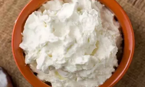 क्या रात में butter खाने से आपको अच्छी नींद आती है? डॉक्टर क्या कहते हैं? क्या रात में butter खाने से आपको अच्छी नींद आती है? डॉक्टर क्या कहते हैं?