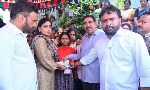 Kakinada पटाखा ब्लास्ट में मृतकों की संख्या 21 तक बढ़ी Kakinada पटाखा ब्लास्ट में मृतकों की संख्या 21 तक बढ़ी