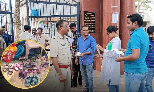 SSC ग्रुप-C परीक्षा में ढके हुए जूतों पर आपत्ति, हवाईयन सैंडल पर भरोसा SSC ग्रुप-C परीक्षा में ढके हुए जूतों पर आपत्ति, हवाईयन सैंडल पर भरोसा