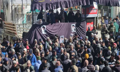 Ladakh में अयातुल्ला अली खामेनेई के निधन पर शोक व्यक्त किया Ladakh में अयातुल्ला अली खामेनेई के निधन पर शोक व्यक्त किया