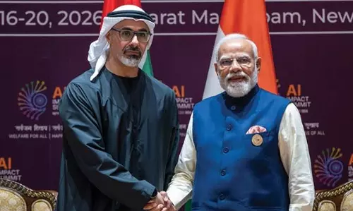 मोदी ने UAE राष्ट्रपति से बात कर हमला निंदा का दिया संदेश मोदी ने UAE राष्ट्रपति से बात कर हमला निंदा का दिया संदेश