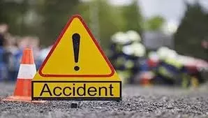 Greater Noida : तेज रफ्तार वाहन ने बाइक सवार भाई-बहन को मारी टक्कर मौत Greater Noida : तेज रफ्तार वाहन ने बाइक सवार भाई-बहन को मारी टक्कर मौत