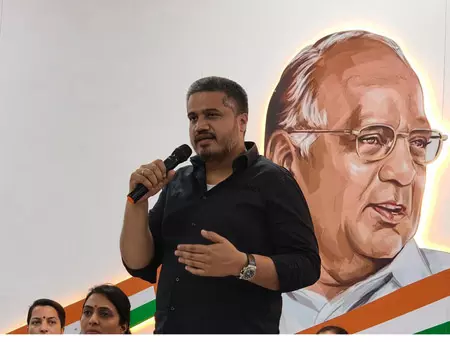 महाराष्ट्र : रोहित पवार ने अजित पवार के विमान हादसे पर एएआईबी से सवाल किए महाराष्ट्र : रोहित पवार ने अजित पवार के विमान हादसे पर एएआईबी से सवाल किए