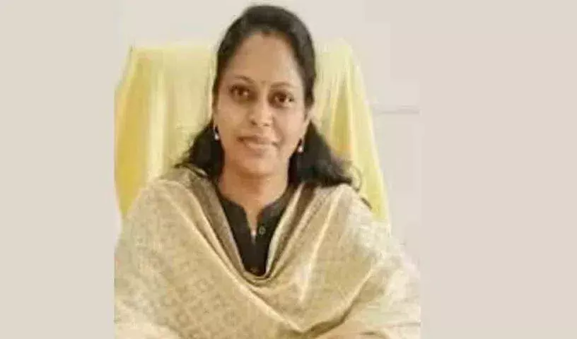 Khammam में DEO ने 50 सरकारी टीचरों के खिलाफ डिसिप्लिनरी एक्शन शुरू Khammam में DEO ने 50 सरकारी टीचरों के खिलाफ डिसिप्लिनरी एक्शन शुरू