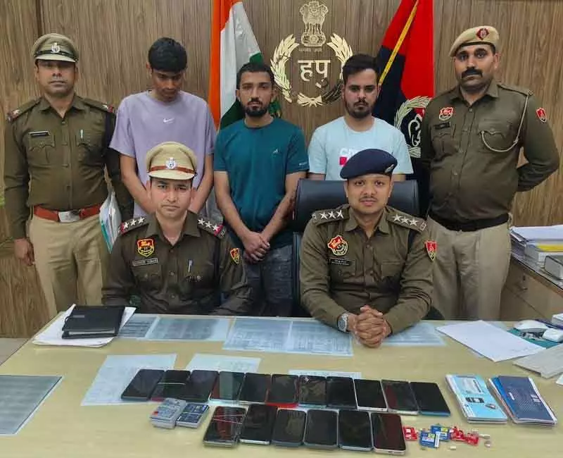 Jaipur से साइबर धोखाधड़ी के आरोप में आईआईटीयन समेत तीन गिरफ्तार Jaipur से साइबर धोखाधड़ी के आरोप में आईआईटीयन समेत तीन गिरफ्तार