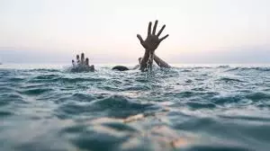 Jharkahnd : तालाब में डूबने से तीन बच्चों की मौत, इलाके में दहशत Jharkahnd : तालाब में डूबने से तीन बच्चों की मौत, इलाके में दहशत