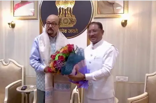 लोकभवन पहुंचे CM साय, राज्यपाल डेका को जन्मदिन की बधाई दी लोकभवन पहुंचे CM साय, राज्यपाल डेका को जन्मदिन की बधाई दी