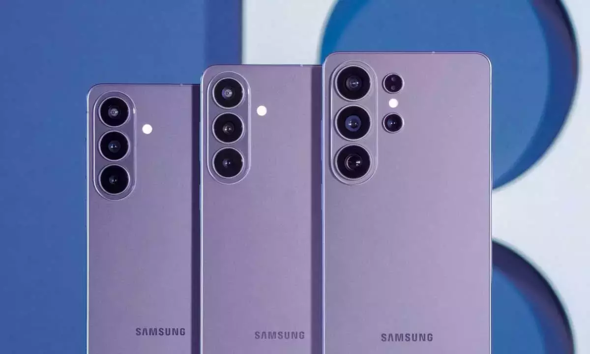 क्रोमा पर सैमसंग गैलेक्सी S26 सीरीज़ पर 256GB की कीमत में 512GB अनलॉक करें क्रोमा पर सैमसंग गैलेक्सी S26 सीरीज़ पर 256GB की कीमत में 512GB अनलॉक करें