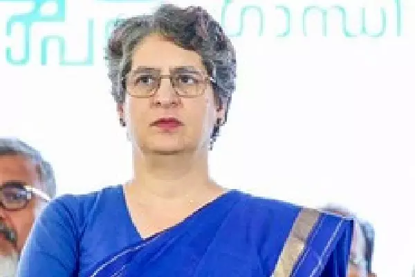 Priyanka Gandhi ने खामेनेई की हत्या की निंदा की, कहा कि दुनिया को शांति की ज़रूरत है Priyanka Gandhi ने खामेनेई की हत्या की निंदा की, कहा कि दुनिया को शांति की ज़रूरत है