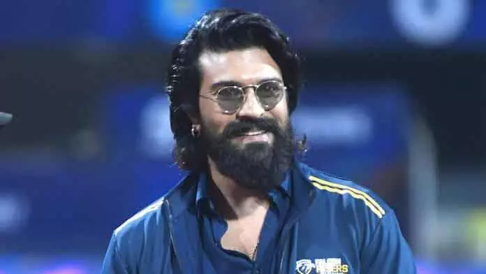 Ram Charan ने पैन-इंडिया फिल्म ‘पेड्डी’ की डबिंग शुरू की Ram Charan ने पैन-इंडिया फिल्म ‘पेड्डी’ की डबिंग शुरू की