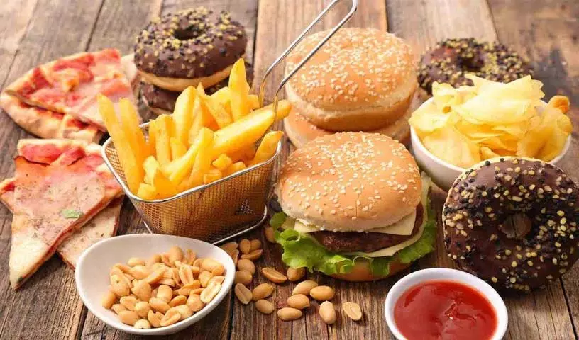Cancer पैदा करने वाले खाद्य पदार्थ अगर आप ये ले रहे हैं तो आपको इनसे बचना चाहिए Cancer पैदा करने वाले खाद्य पदार्थ अगर आप ये ले रहे हैं तो आपको इनसे बचना चाहिए