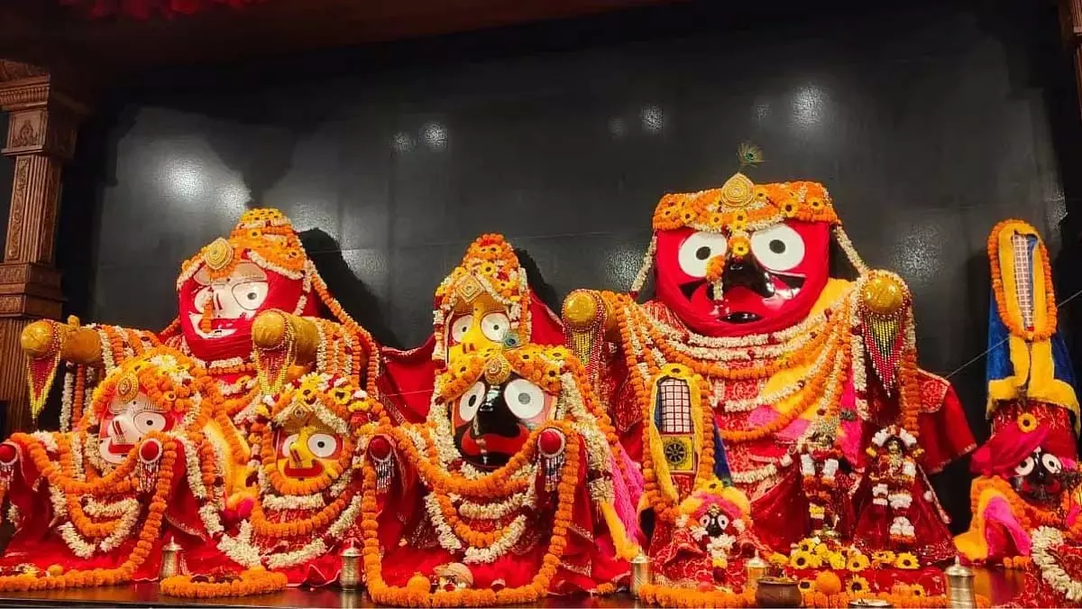 Jagannath Temple दीघा: पहला झूला, मूर्ति देखने के नए नियमों की घोषणा Jagannath Temple दीघा: पहला झूला, मूर्ति देखने के नए नियमों की घोषणा