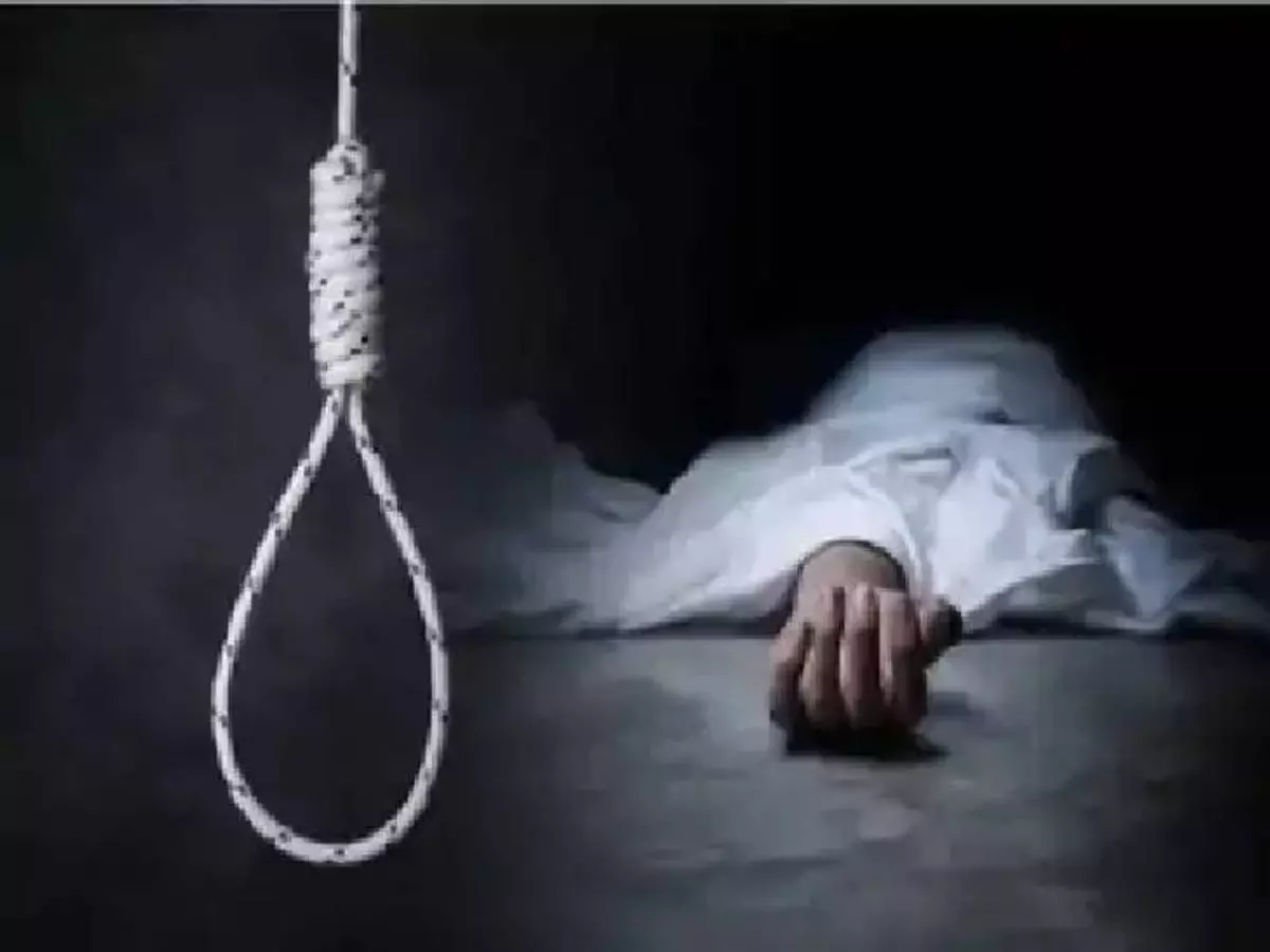 Kaithal: युवक ने फांसी लगाकर की आत्महत्या, कई पर मामला दर्ज Kaithal: युवक ने फांसी लगाकर की आत्महत्या, कई पर मामला दर्ज