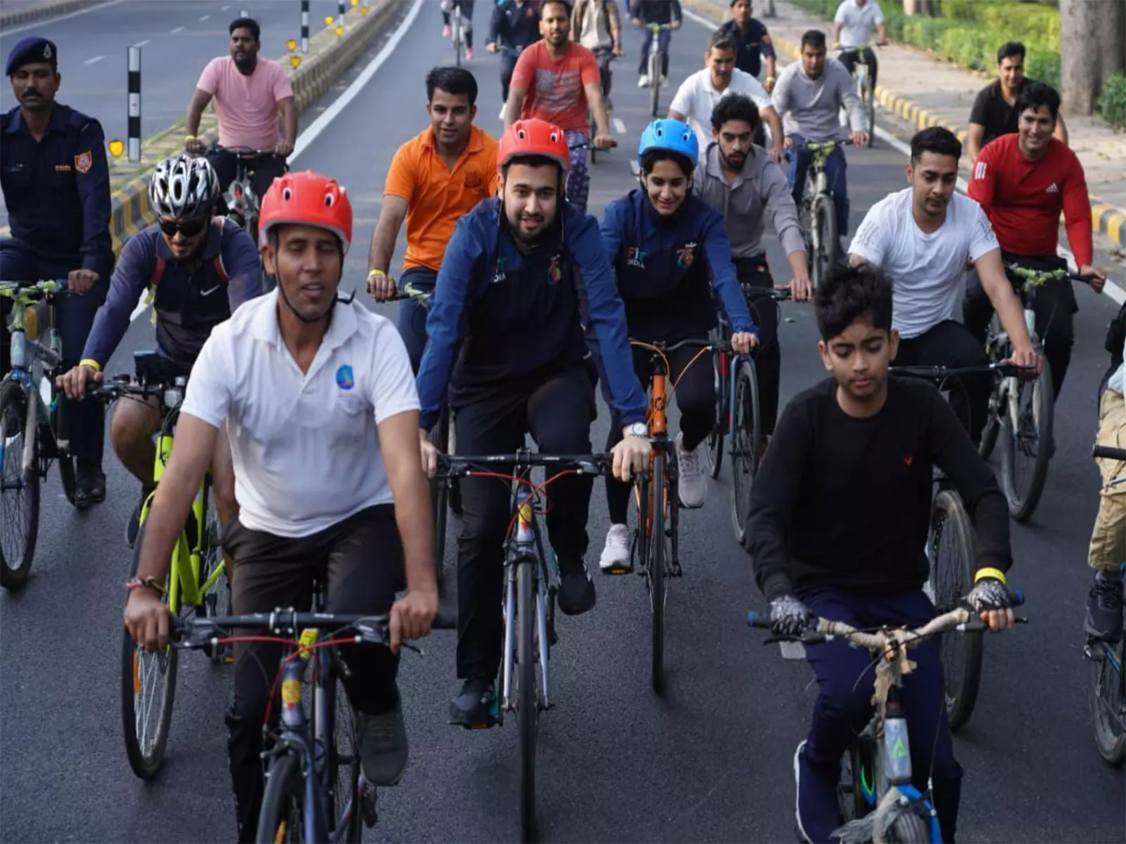 63वें फिट इंडिया संडे पर शूटर-फेंसर ने एक्टिव लाइफस्टाइल की पहल की सराहना की 63वें फिट इंडिया संडे पर शूटर-फेंसर ने एक्टिव लाइफस्टाइल की पहल की सराहना की