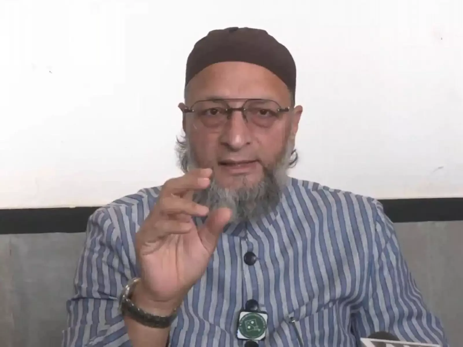 Owaisi ने अयातुल्ला अली खामेनेई की हत्या की निंदा की, कहा- कायरतापूर्ण और अमानवीय हमला Owaisi ने अयातुल्ला अली खामेनेई की हत्या की निंदा की, कहा- कायरतापूर्ण और अमानवीय हमला