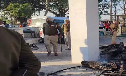 Punjab :संदिग्ध परिस्थितियों में युवक की मौत, अंतिम संस्कार रोककर पुलिस ने शव कब्जे में लिया