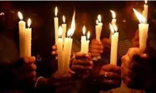Lucknow: अयातुल्ला अली खामेनेई के मौत शहर में शोक का माहौल ,निकाला कैंडिल मार्च