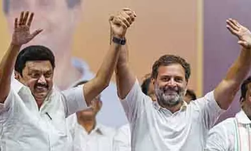 CM स्टालिन के जन्मदिन पर राष्ट्रपति, प्रधानमंत्री और राहुल ने दी बधाई CM स्टालिन के जन्मदिन पर राष्ट्रपति, प्रधानमंत्री और राहुल ने दी बधाई