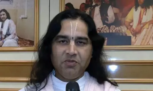 ब्रज में होरा की धूम: जानिए चंद्रग्रहण के दौरान क्या करें और क्या नहीं ब्रज में होरा की धूम: जानिए चंद्रग्रहण के दौरान क्या करें और क्या नहीं