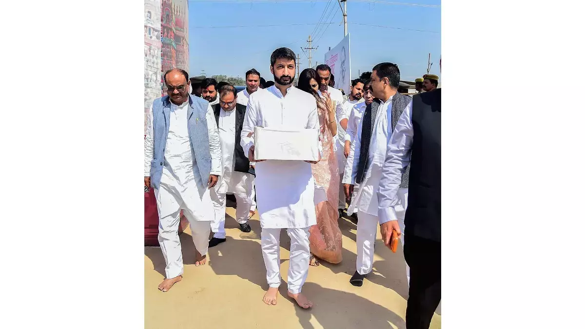 Ajit Pawars: बेटे जय पवार ने AAIB रिपोर्ट पर सवाल उठाए, लापरवाही का आरोप लगाकर वीडियो साझा किया Ajit Pawars: बेटे जय पवार ने AAIB रिपोर्ट पर सवाल उठाए, लापरवाही का आरोप लगाकर वीडियो साझा किया