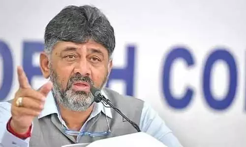 हमारे MLA भरत रेड्डी समेत कई लोग दुबई में फंसे हैं, उन्हें बचाने के लिए कदम उठाएं: DK ने केंद्र से अपील की हमारे MLA भरत रेड्डी समेत कई लोग दुबई में फंसे हैं, उन्हें बचाने के लिए कदम उठाएं: DK ने केंद्र से अपील की